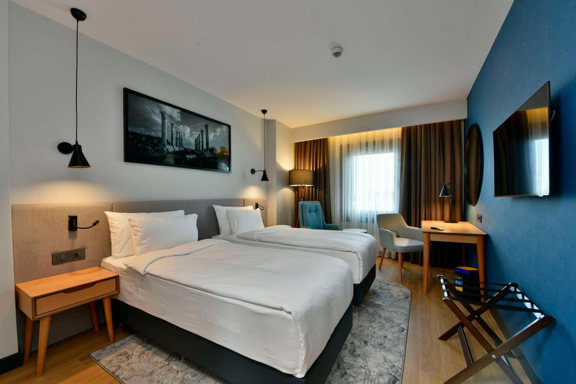 Radisson Hotel Mersin Экстерьер фото